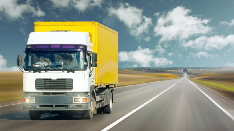 Nakliyat Sektöründe Kullanılan Yenilikçi Teknolojiler : Kapak Görseli